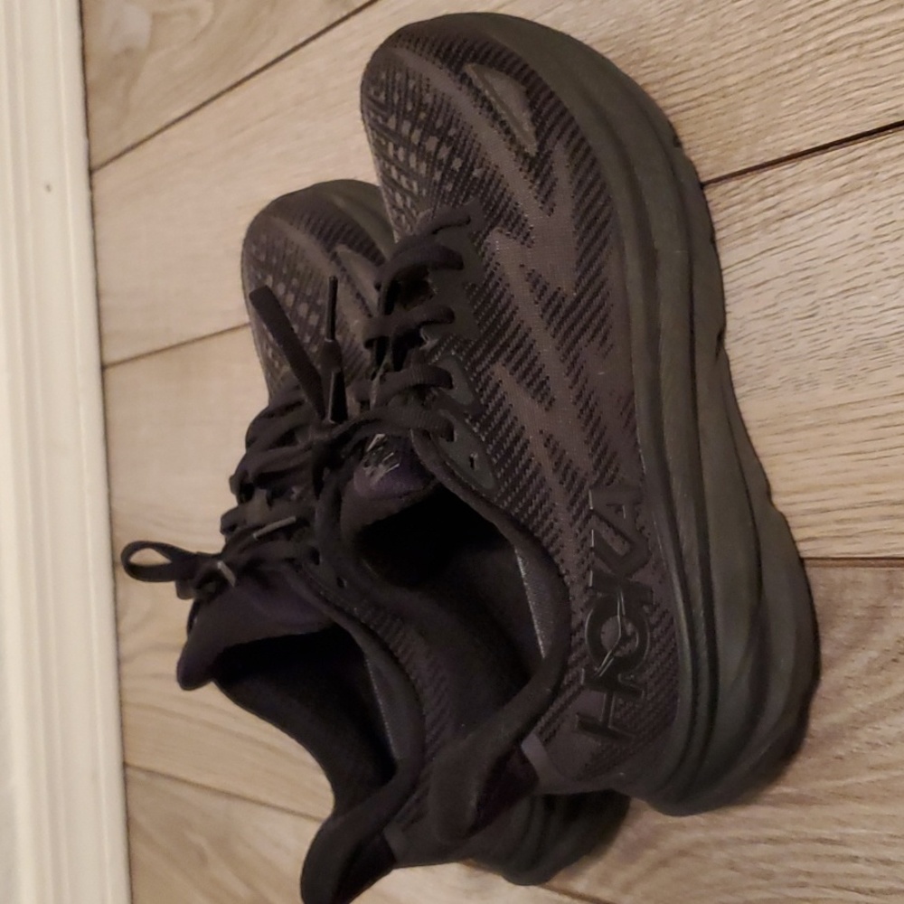 HOKA Clifton 9